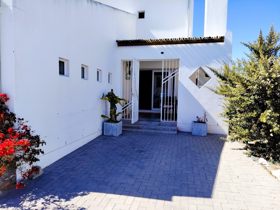 1 Bedroom Property for Sale in Golden Mile Western Cape